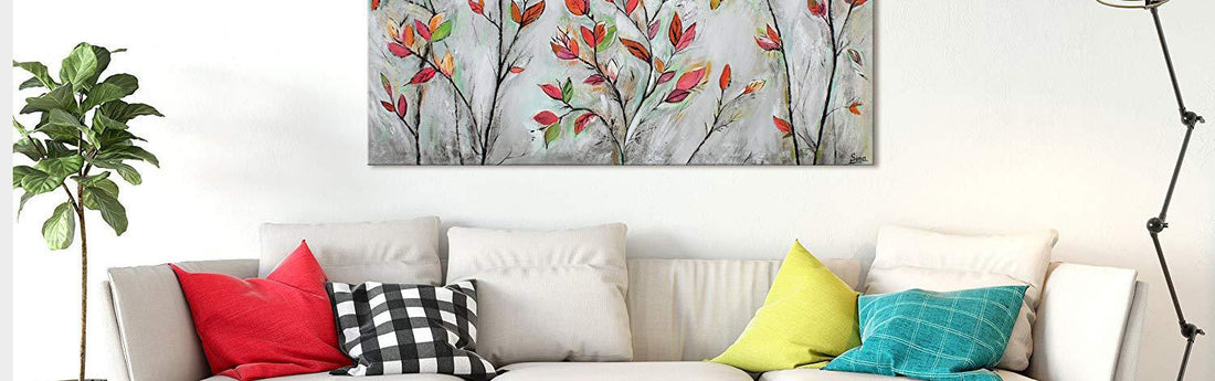 How to hang decorative paintings in the living room