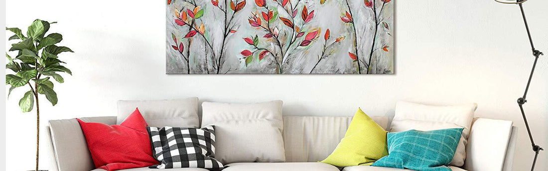 How to hang decorative paintings in the living room